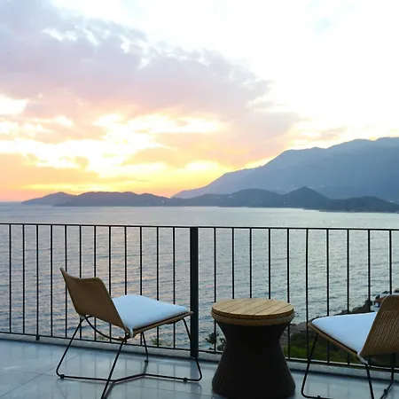 Nyaraló Saga Kaş